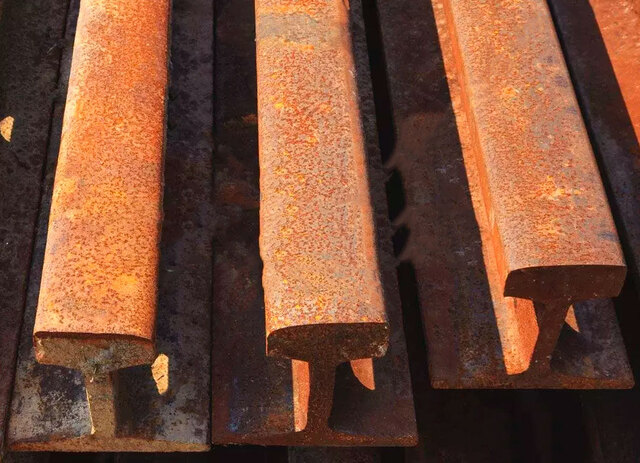 Рельсы усовиковые