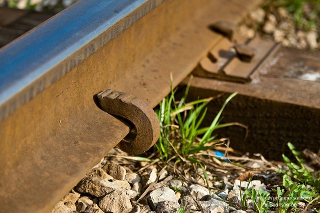 Противоугон железнодорожный