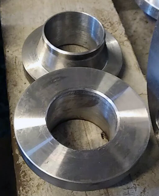 Фланец плоский свободный на хомуте