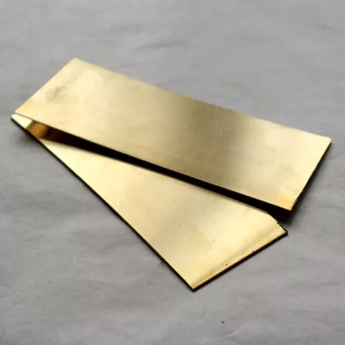 Латунная пластина
