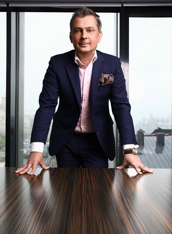 «Когда бизнес видит доллар по 103, а не по 115, он принимает решение "надо брать"»