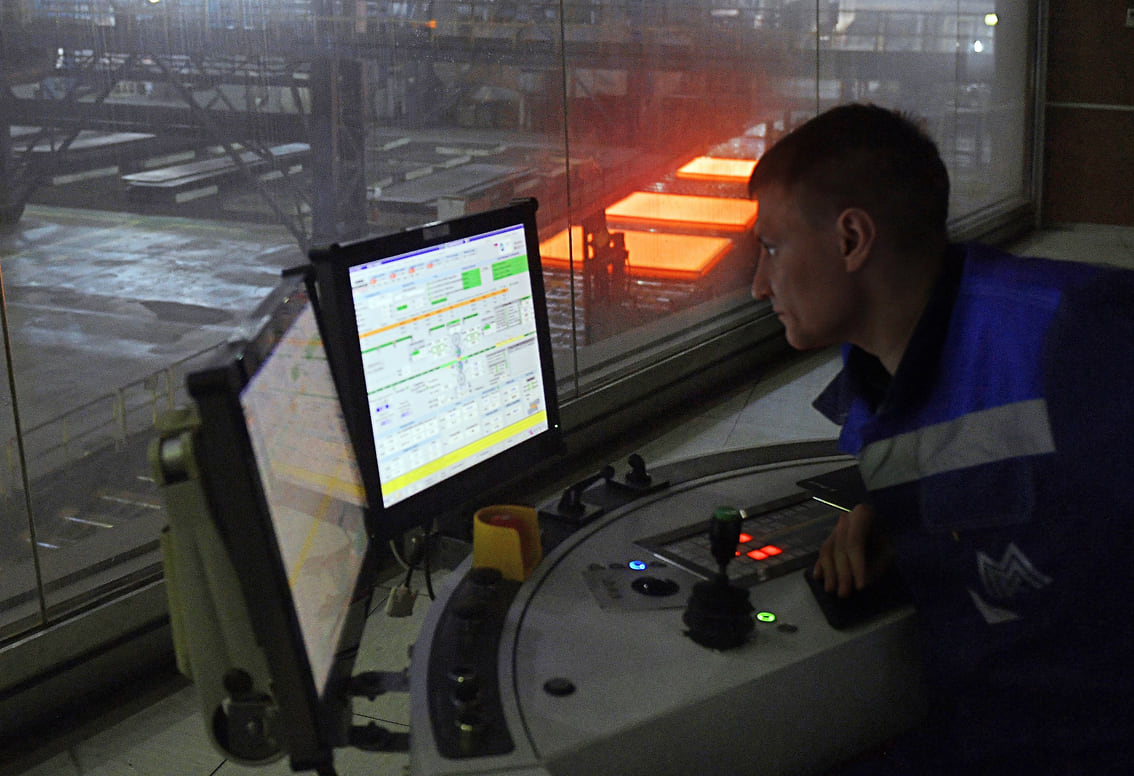 Слябы заполнили Стамбул