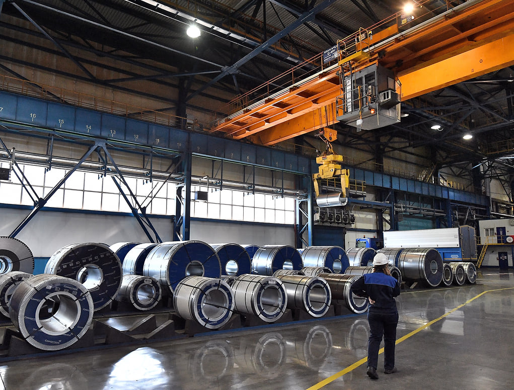 Металлурги делят доли