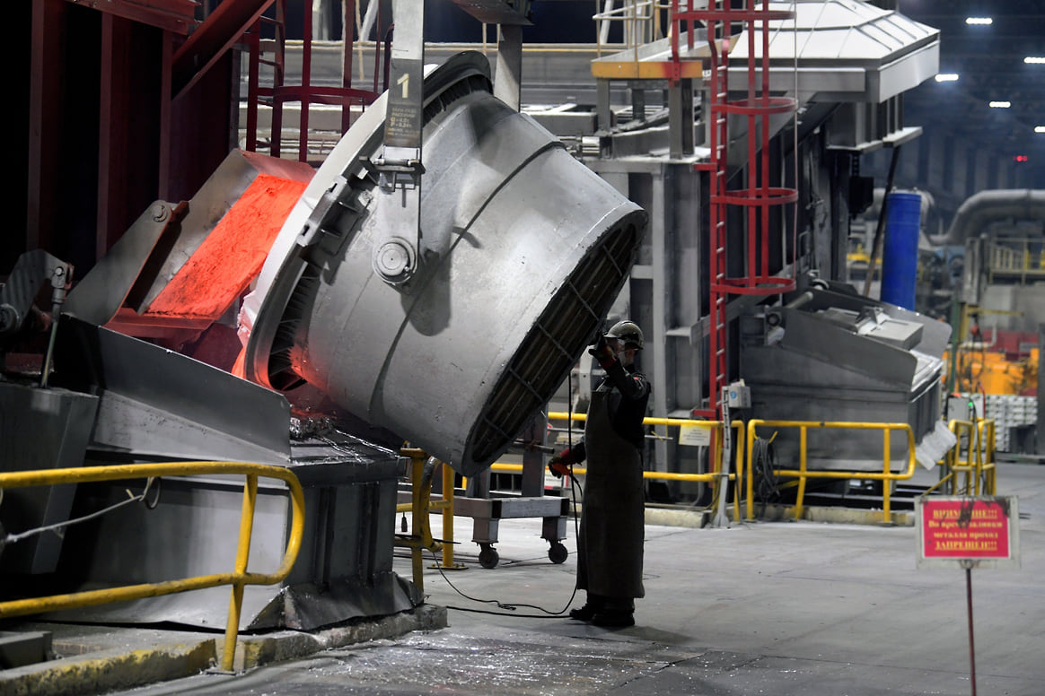 Глиноземной поклон от всего рынка