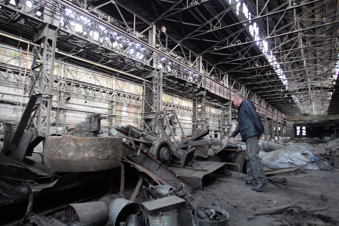 Лом лег на дно